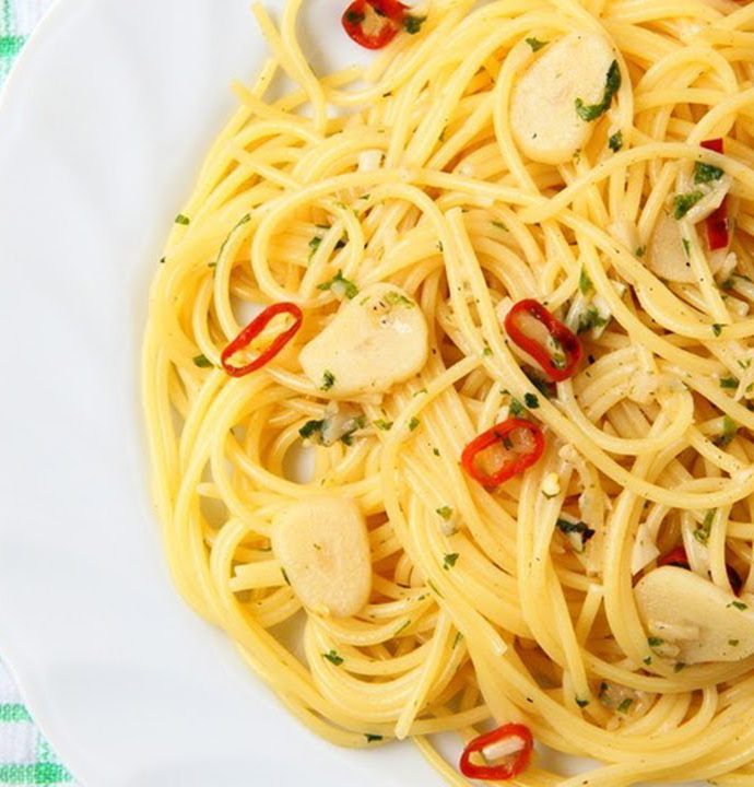 Spaghetti aglio, olio e peperoncino